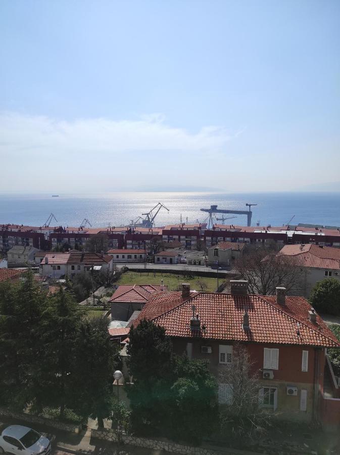 Sunny Apartment In Rijeka Ngoại thất bức ảnh